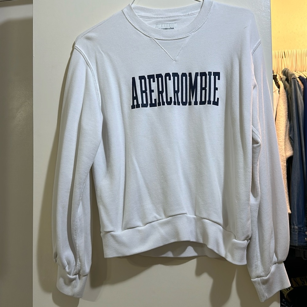 Abercrombie & Fitch crewneck